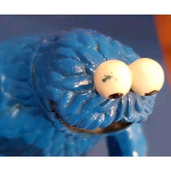 1985 Muppets Inc 4 Inch Blue Cookie Monster Action Figure Collectible Toy - Picture 9 of 11